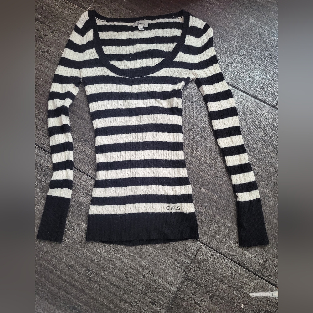 Long sleeve Guess shirt